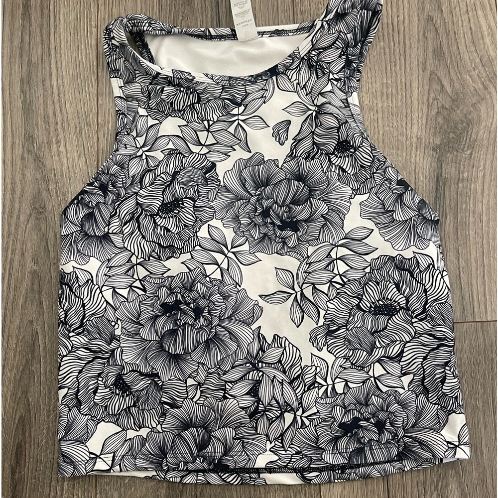 Floral cropped workout tank